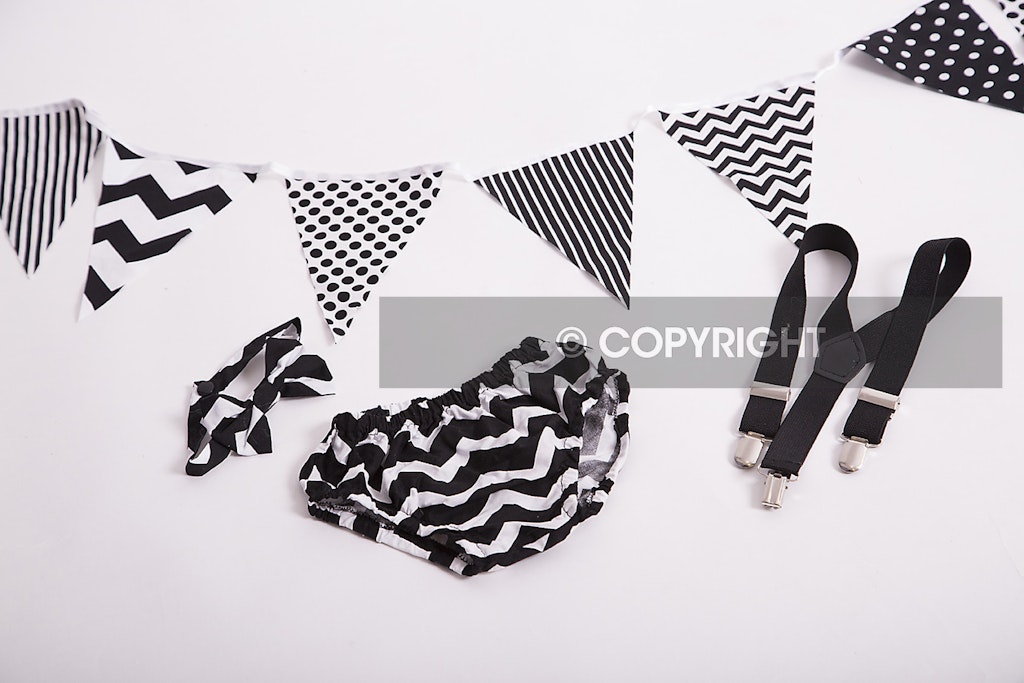 Images Unleashed Photography Cake Smash outfit 018